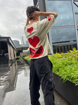Spread Love thumbnail 4